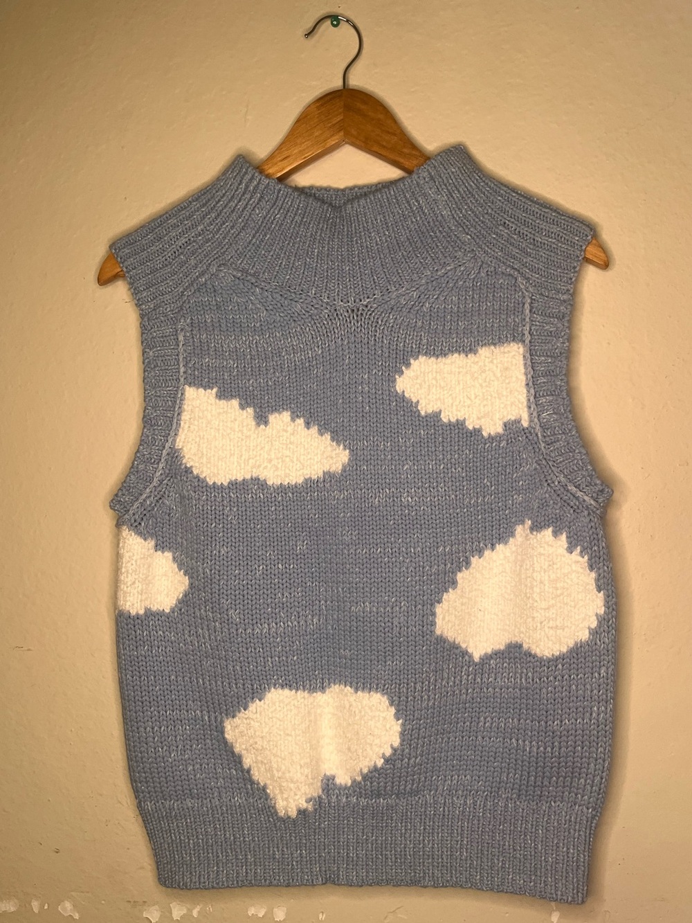 NWT Pilcro cloud knitted sweater vest